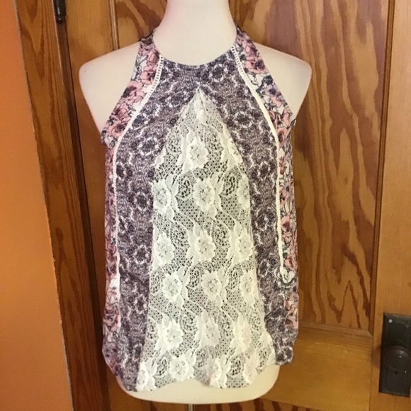 Taylor & Sage Boho Floral n lace top - Picture 5 of 9